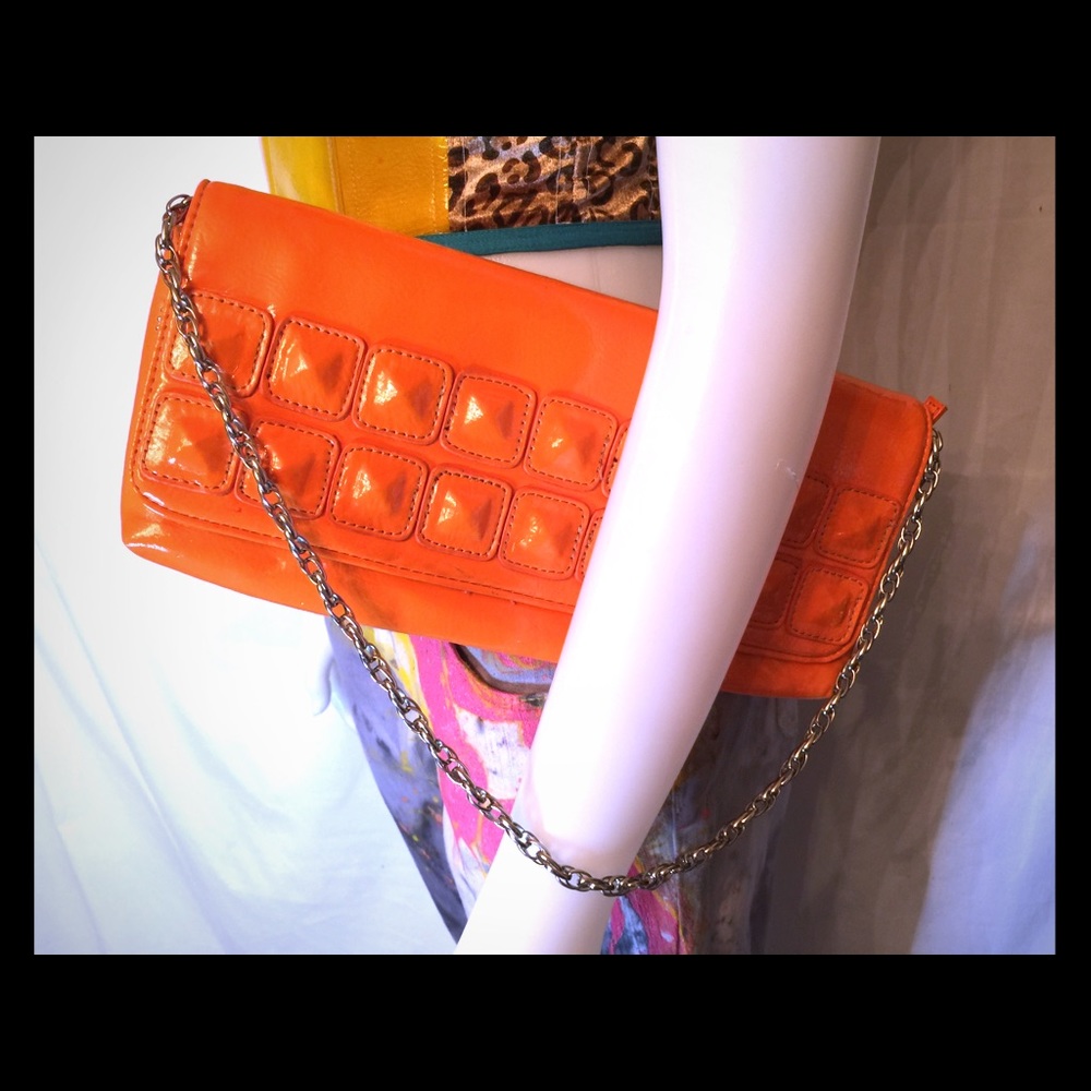 Studded Patent Clutch